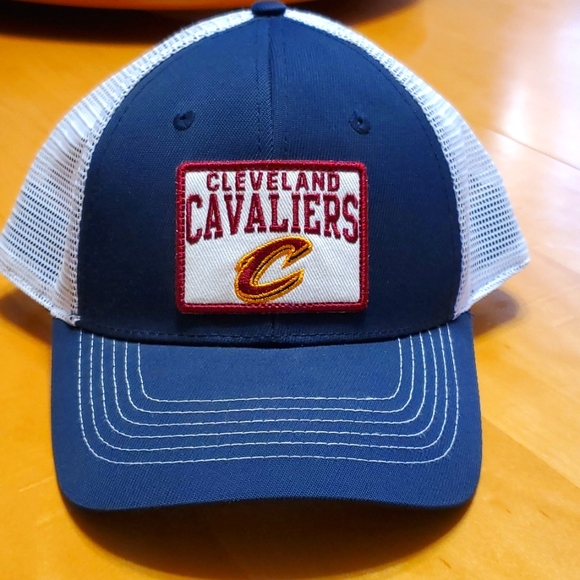 Cleveland Cavaliers mesh cap 🏀 Navy Blue with Maroon lettering, OS☆ adjustable - Picture 7 of 8